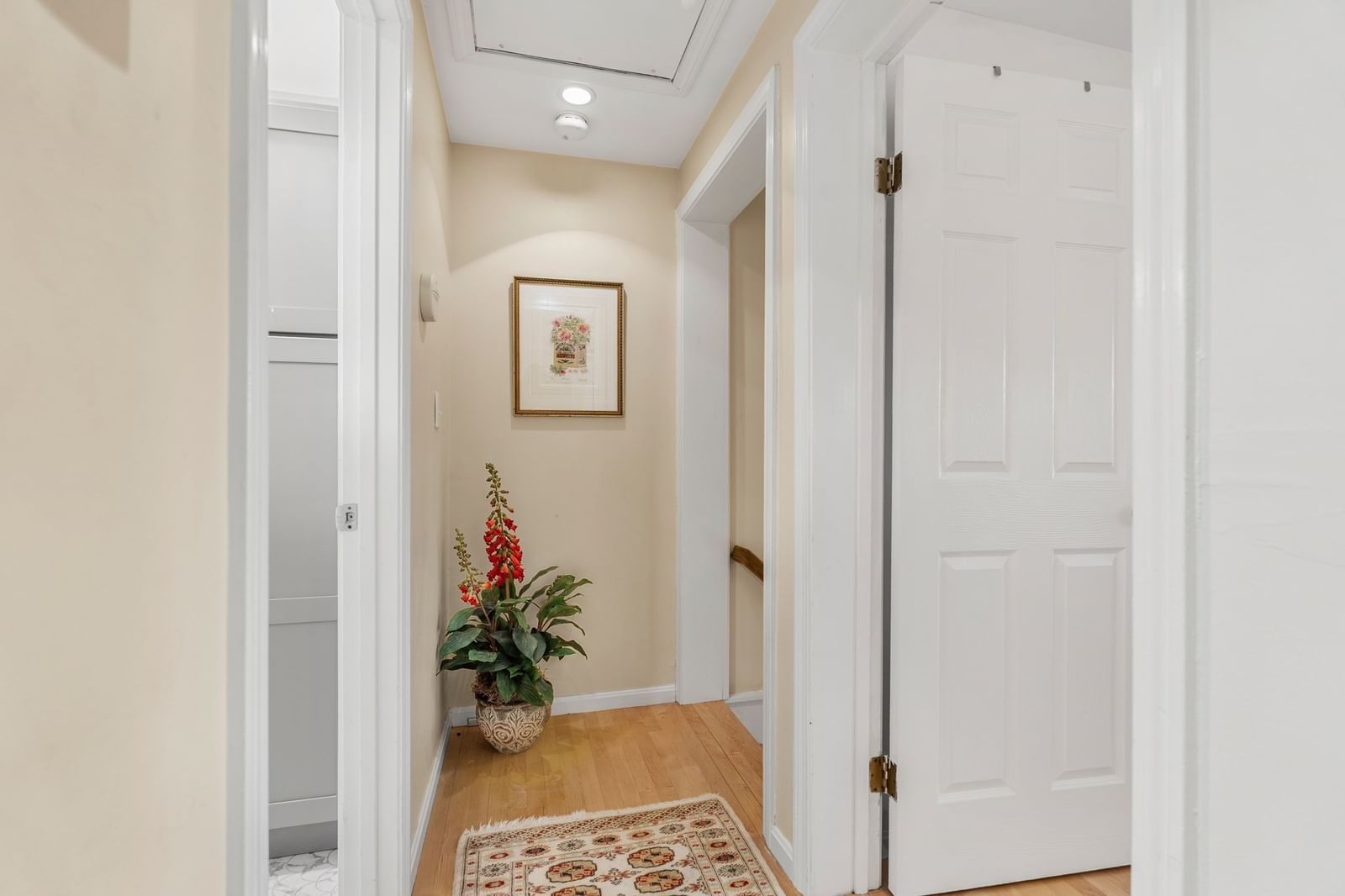 33 Arnold Terrace #33 Marblehead — Photo 16 of 37