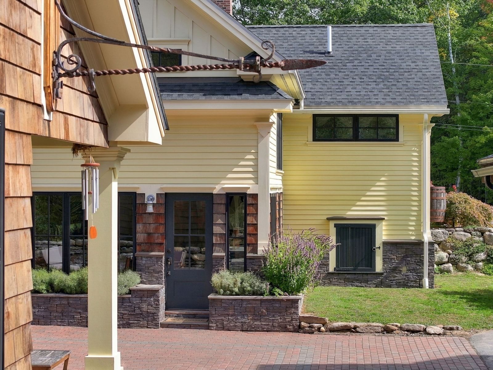 191 Damon Rd Ashby — Photo 4 of 41