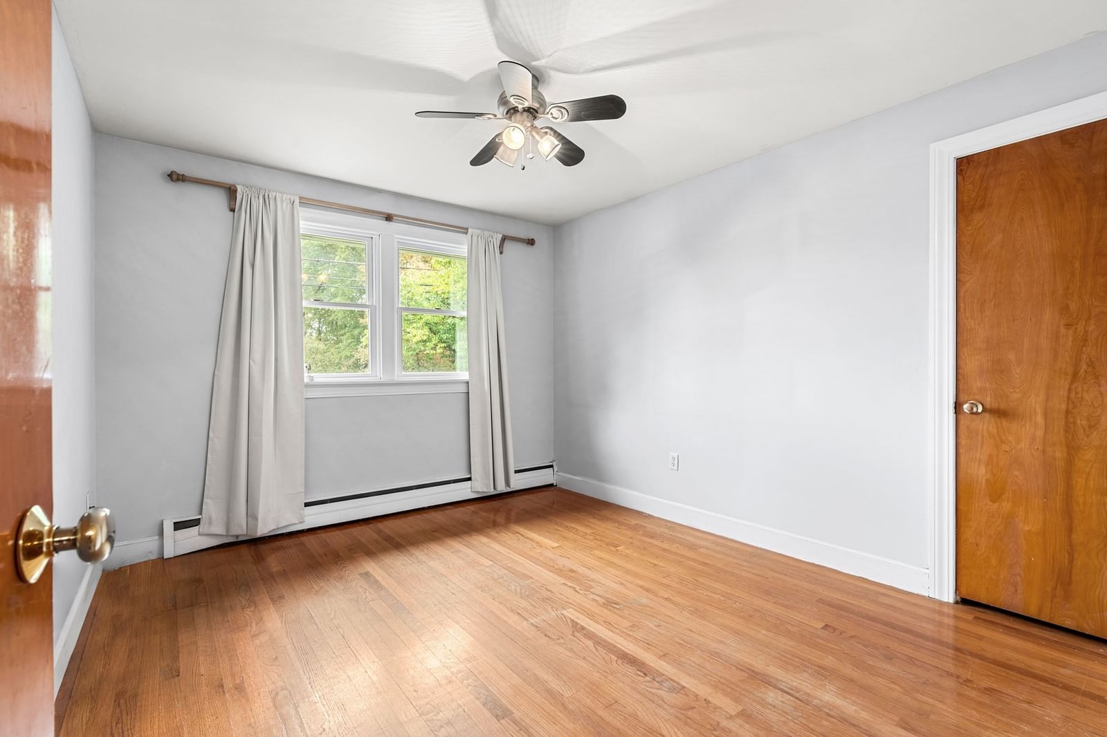 422 Mystic Street Arlington — Photo 10 of 42