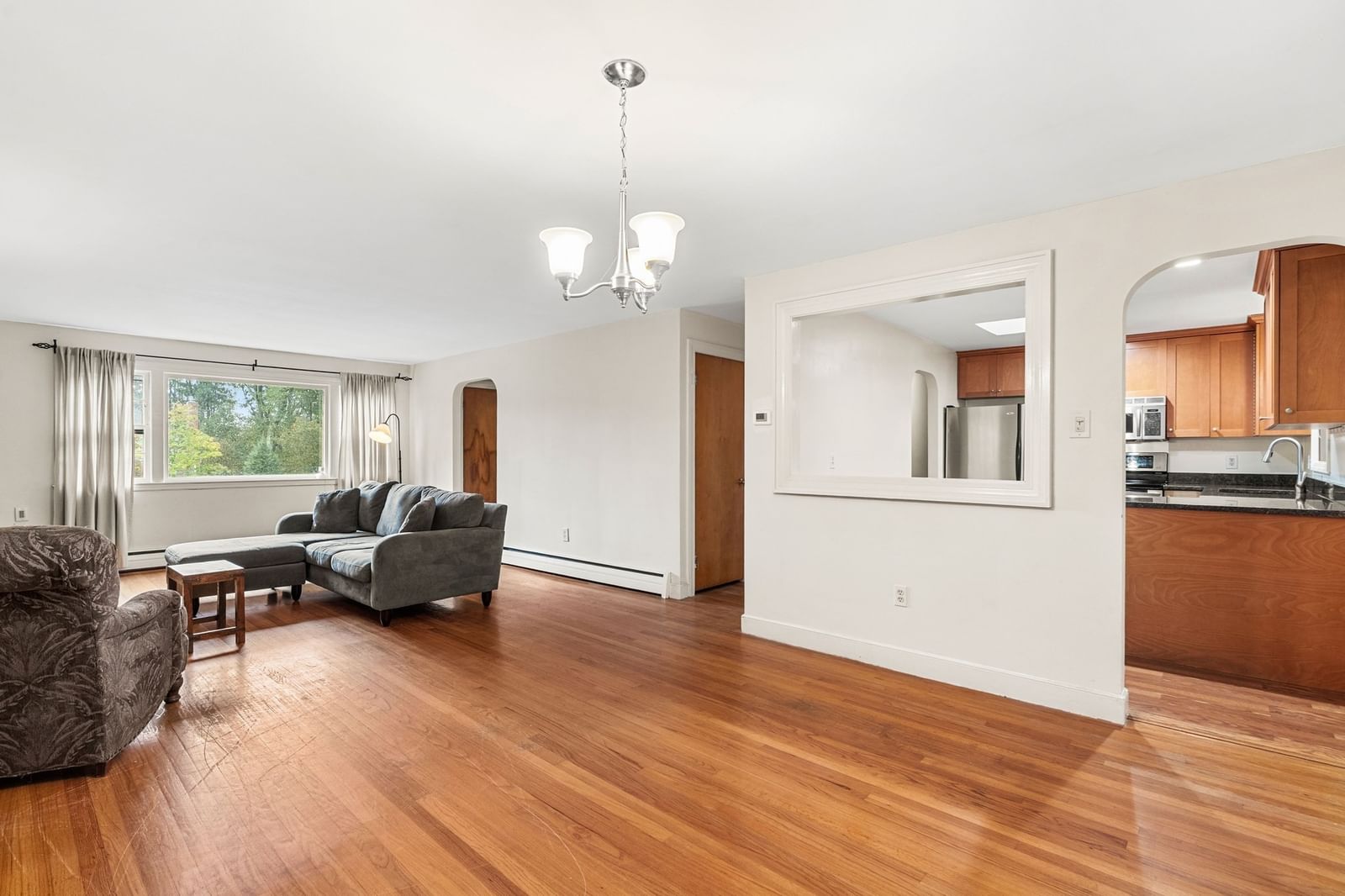 422 Mystic Street Arlington — Photo 7 of 42