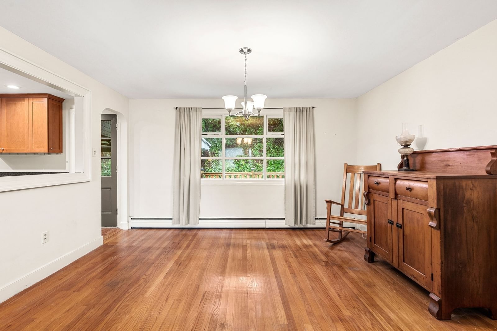 422 Mystic Street Arlington — Photo 9 of 42