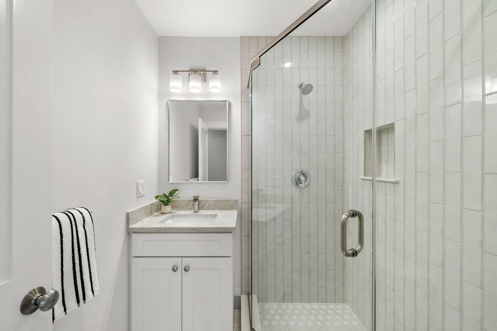 9 Downer Ct #1 Boston — Photo 15 of 38