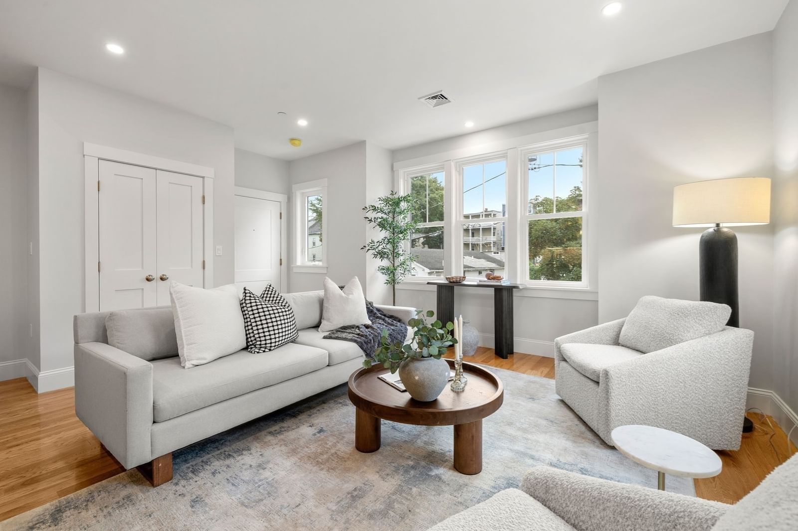 9 Downer Ct #1 Boston — Photo 8 of 38