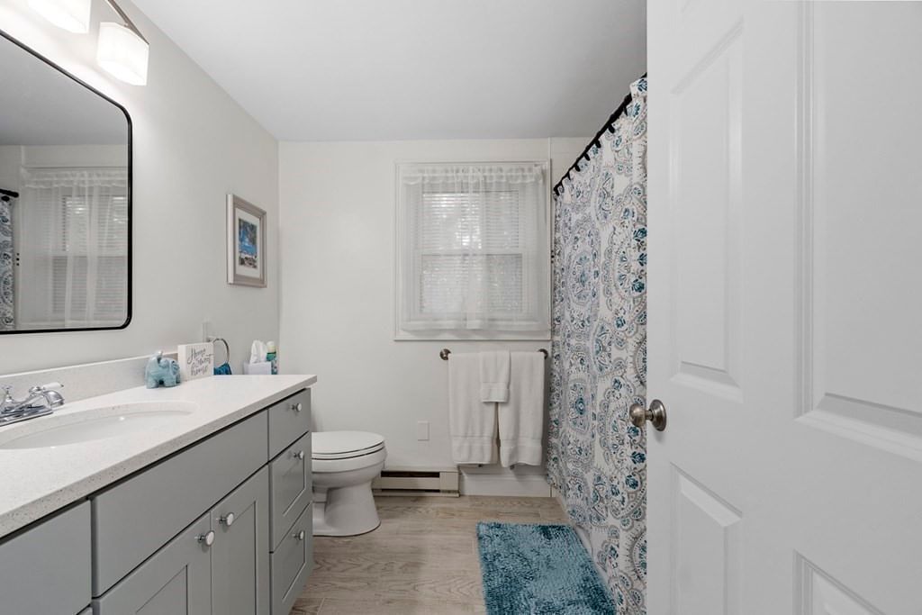 273 Washington St #2 Gloucester — Photo 11 of 24