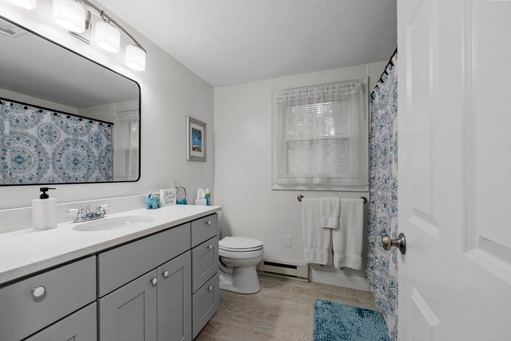 273 Washington St #2 Gloucester — Photo 12 of 24
