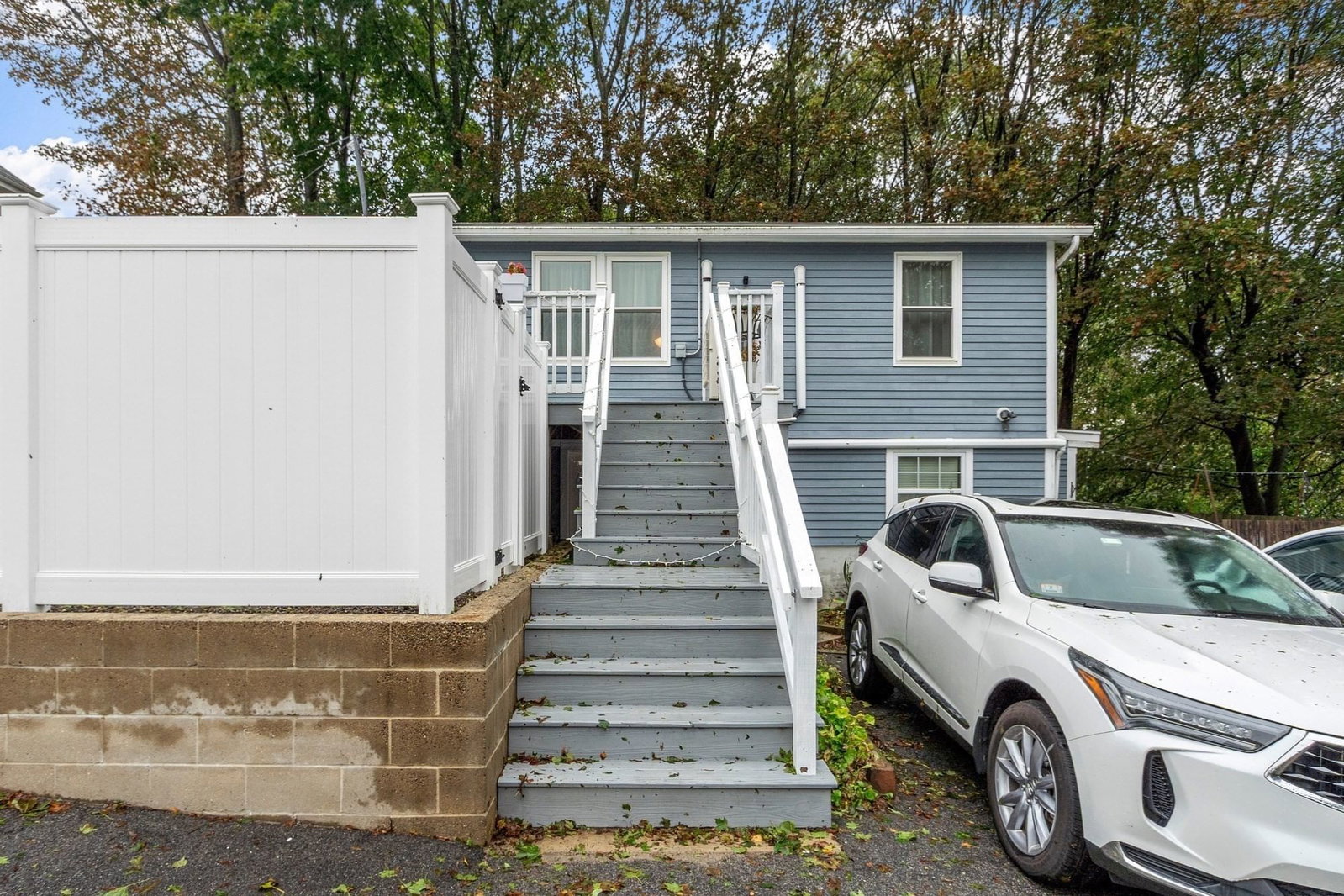 273 Washington St #2 Gloucester — Photo 20 of 24