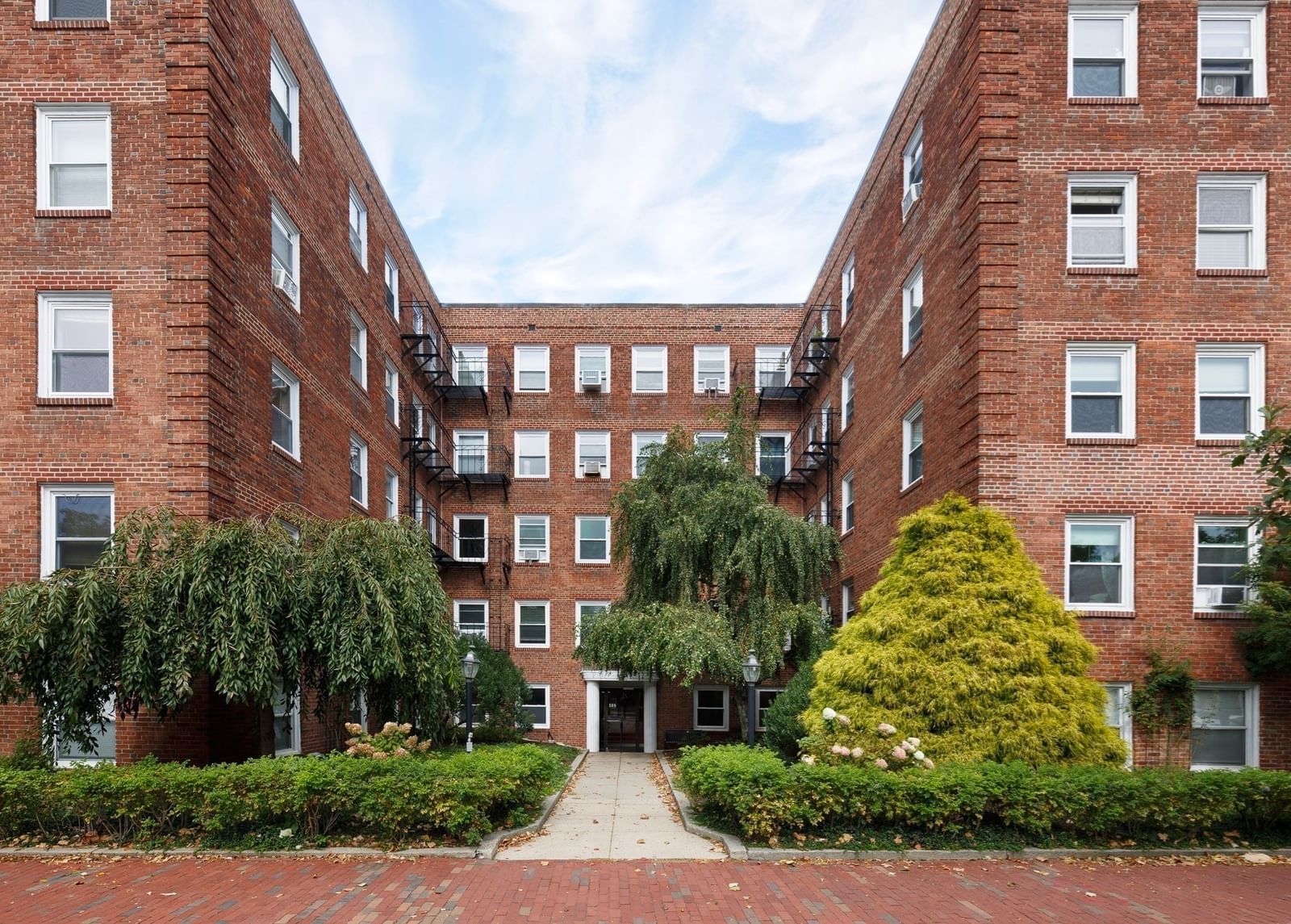 395 Broadway #L2C Cambridge — Photo 14 of 16