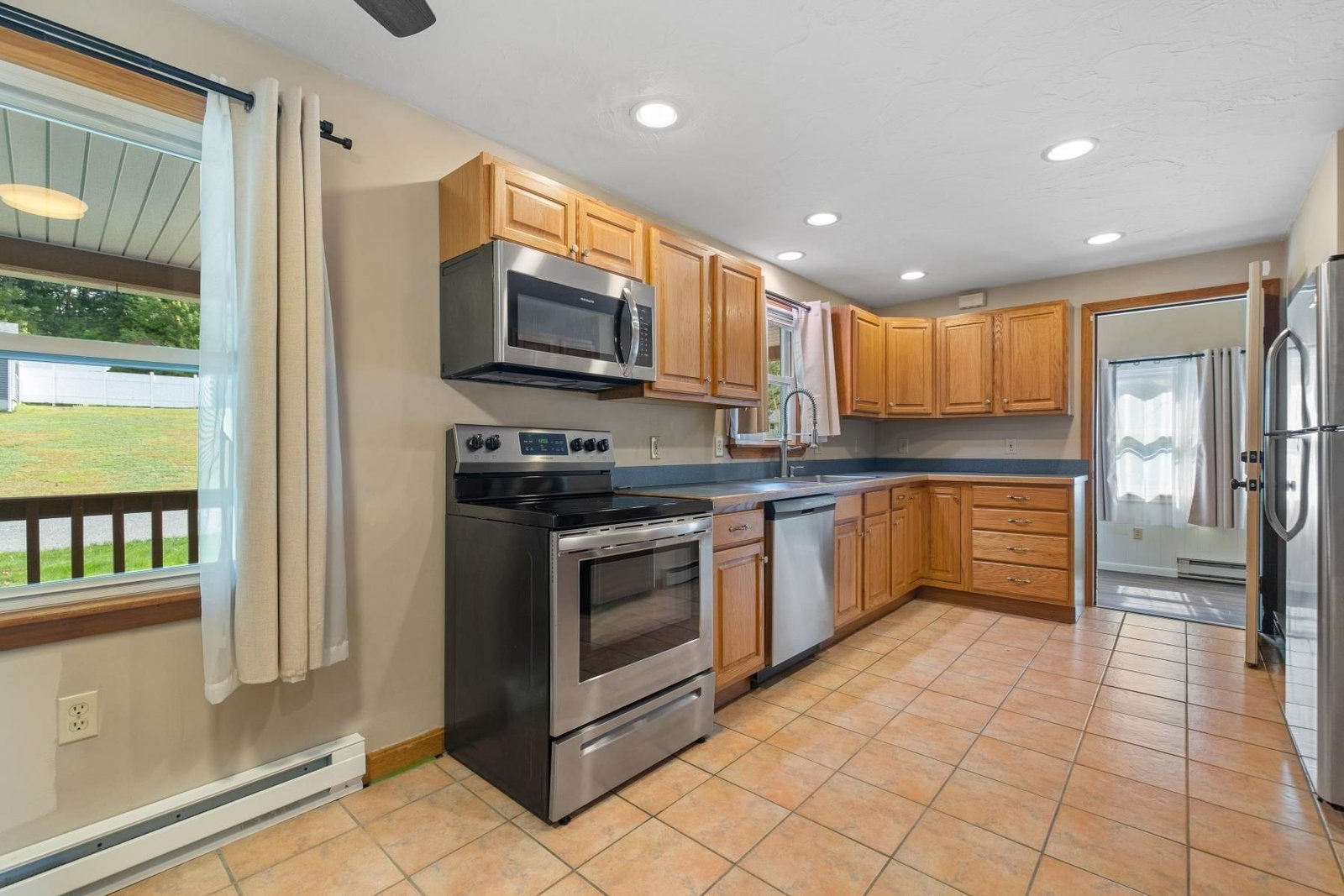 22 John F Kennedy Dr Millbury — Photo 29 of 41