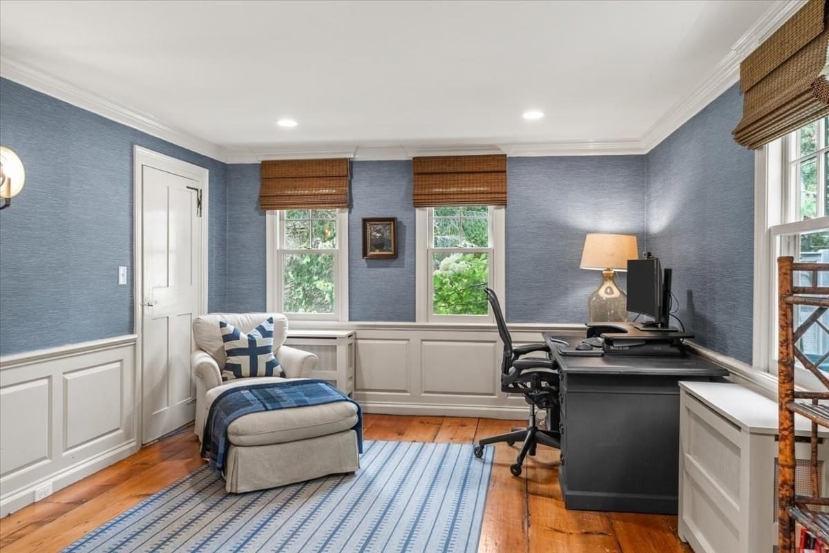 822 Main Street Hingham — Photo 12 of 36