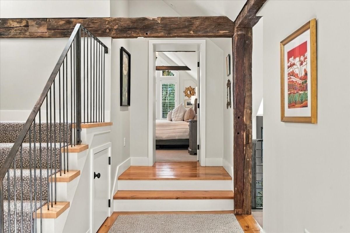 822 Main Street Hingham — Photo 14 of 36