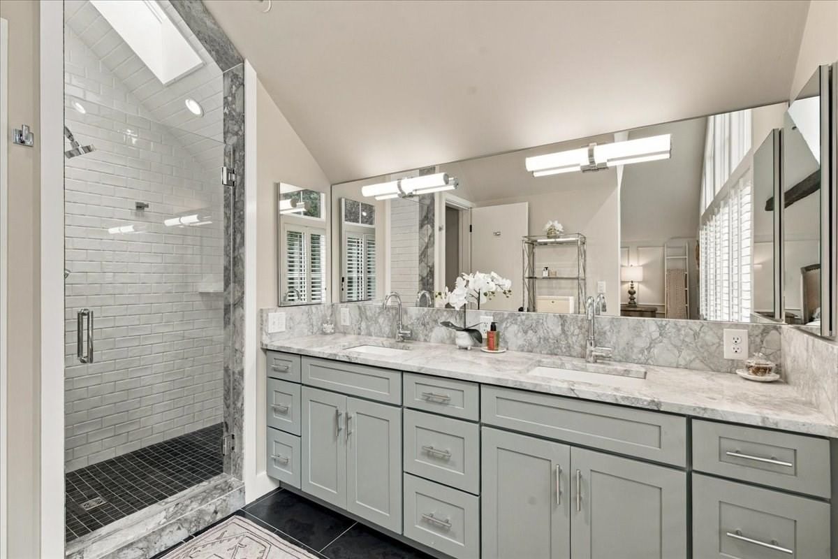 822 Main Street Hingham — Photo 16 of 36