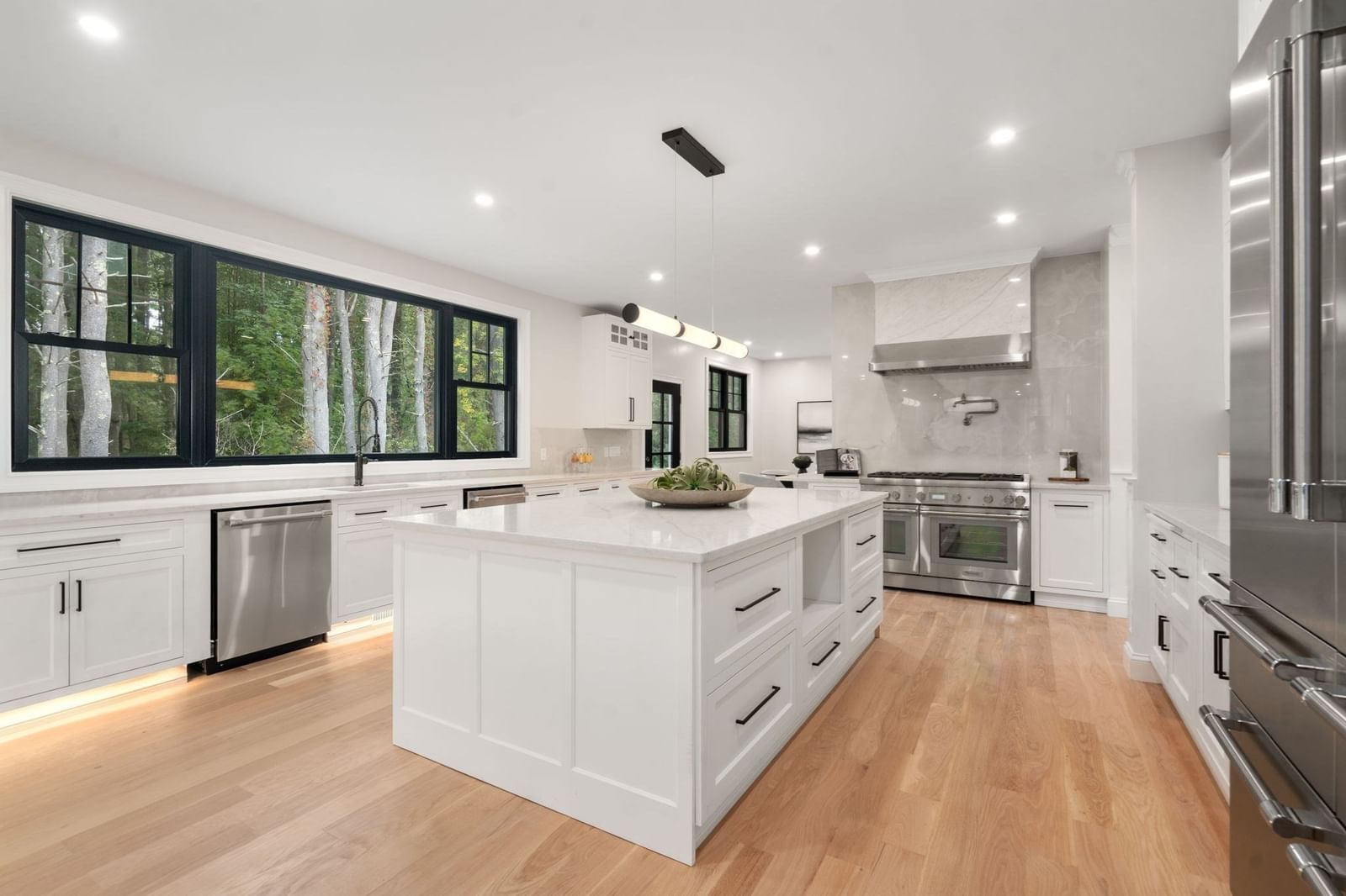 10 Nolan Circle Sudbury — Photo 11 of 40
