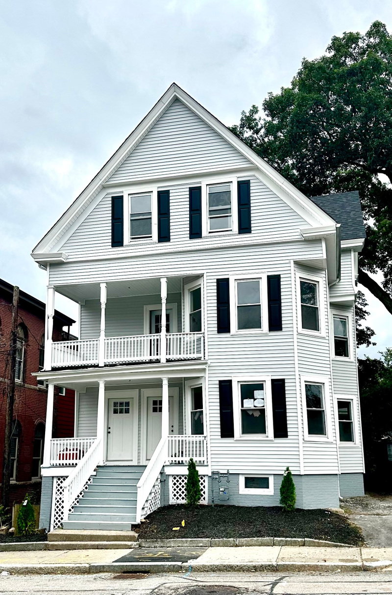 106 County St