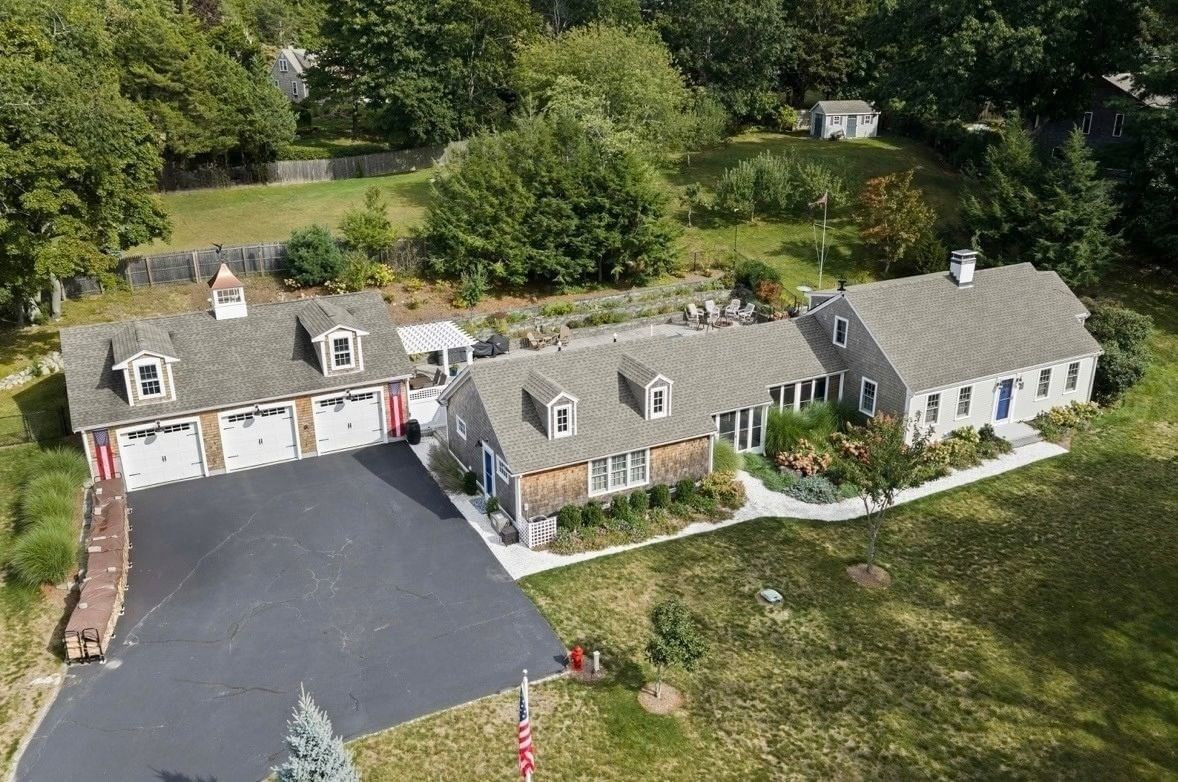 Property at 6 Jones River Dr, Kingston, MA 02364
