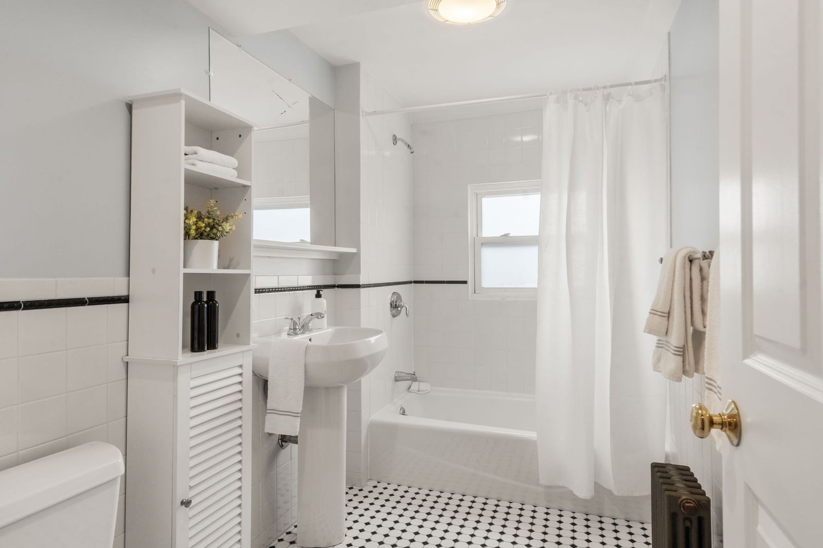 2 Holton St #2B Medford — Photo 14 of 21