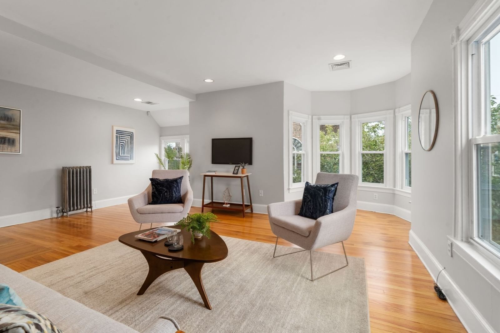 2 Holton St #2B Medford — Photo 3 of 21