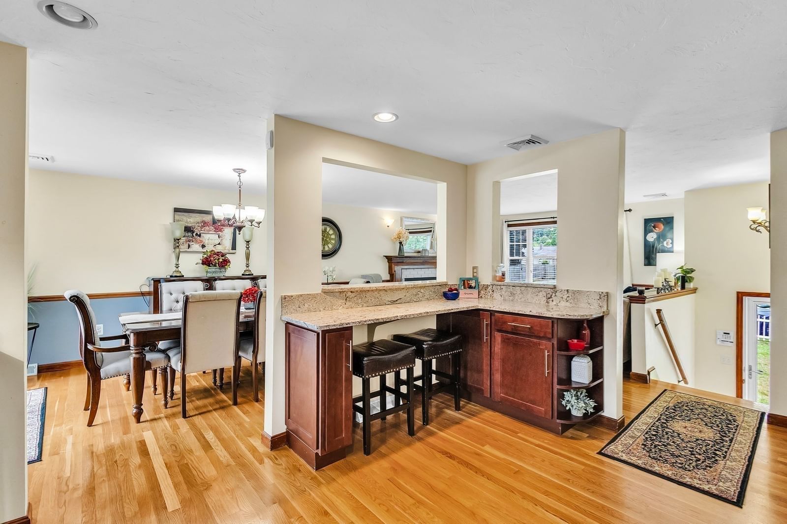 42 Melbourne Rd Worcester — Photo 12 of 38