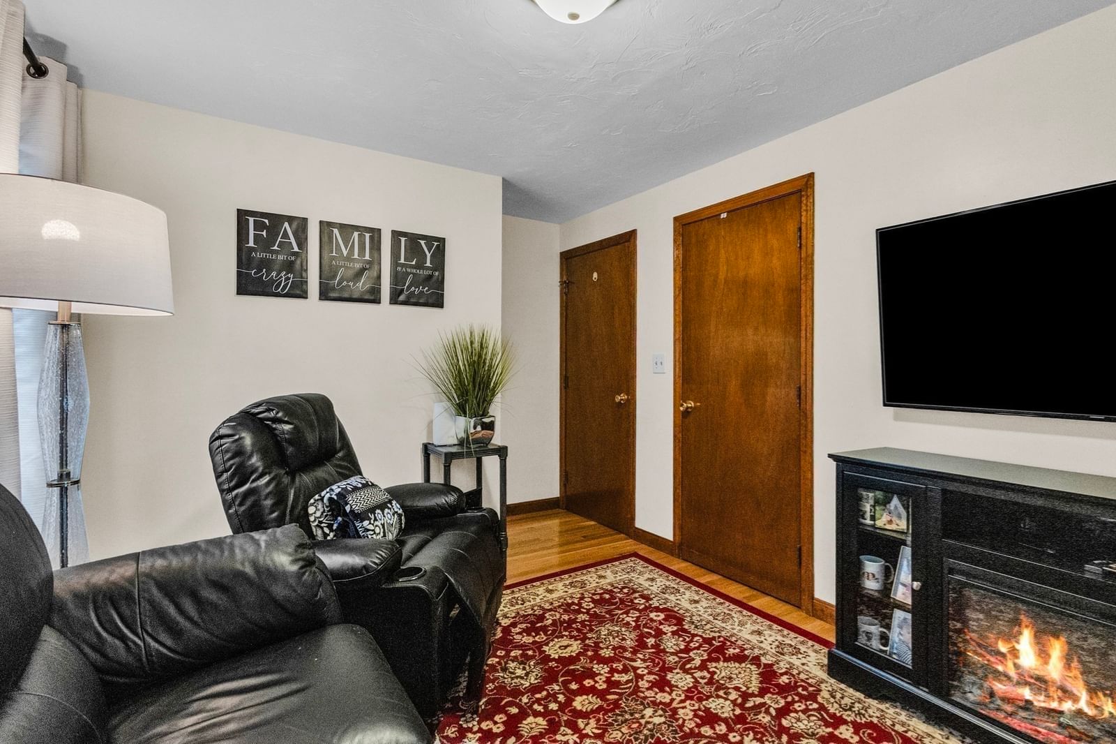 42 Melbourne Rd Worcester — Photo 19 of 38