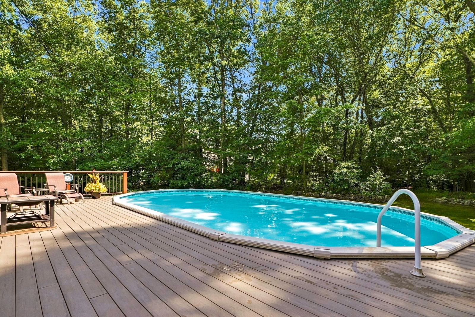 8 Joseph Rd Hopkinton — Photo 3 of 32