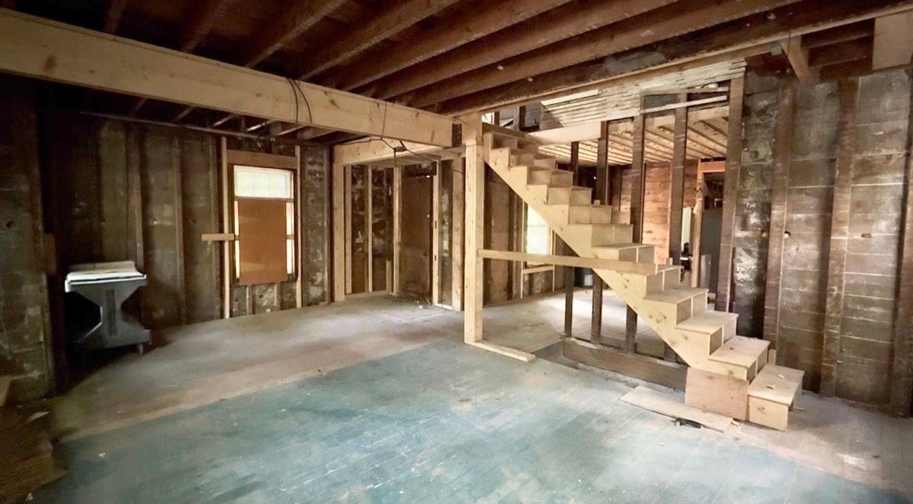 136 Montague City Rd Greenfield — Photo 7 of 15
