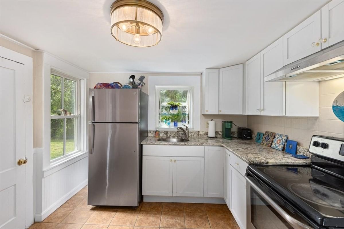 55 Haverhill Rd. Amesbury — Photo 12 of 39