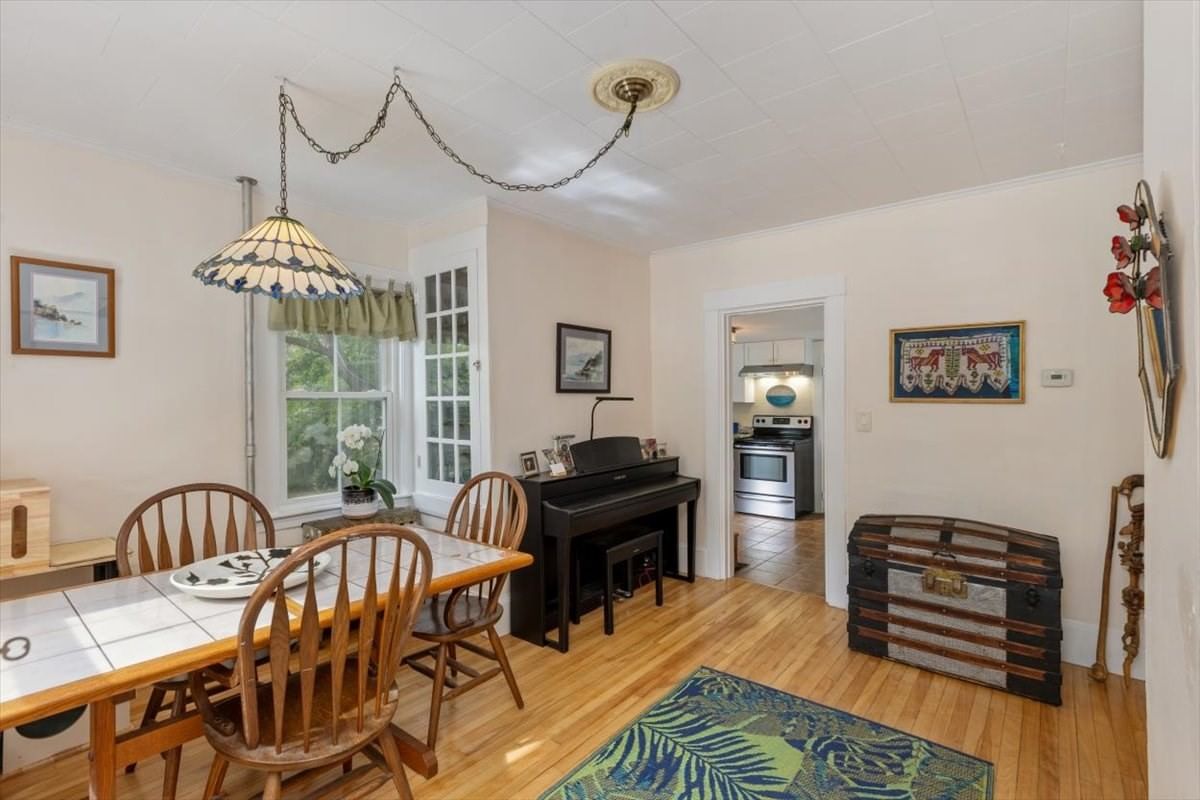 55 Haverhill Rd. Amesbury — Photo 4 of 39