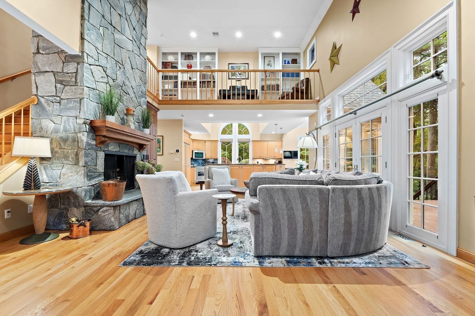 281 Main Street Bolton — Photo 3 of 42