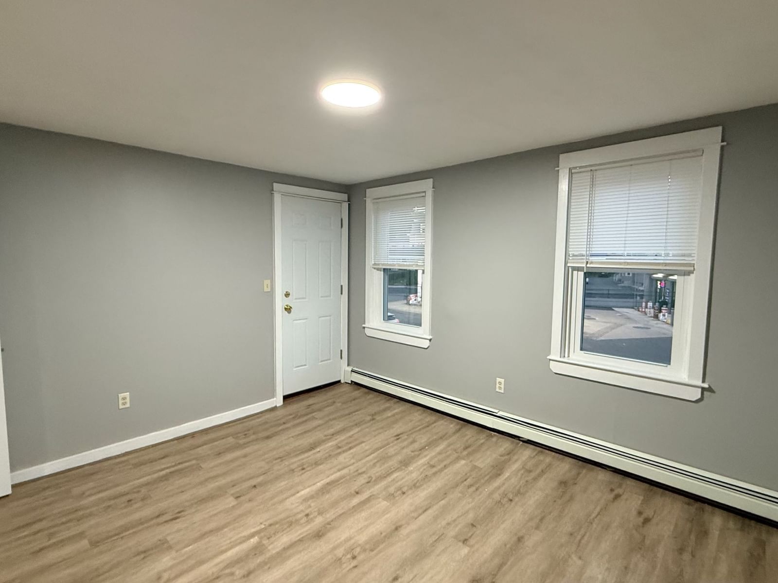 99 Winthrop St Taunton — Photo 5 of 25