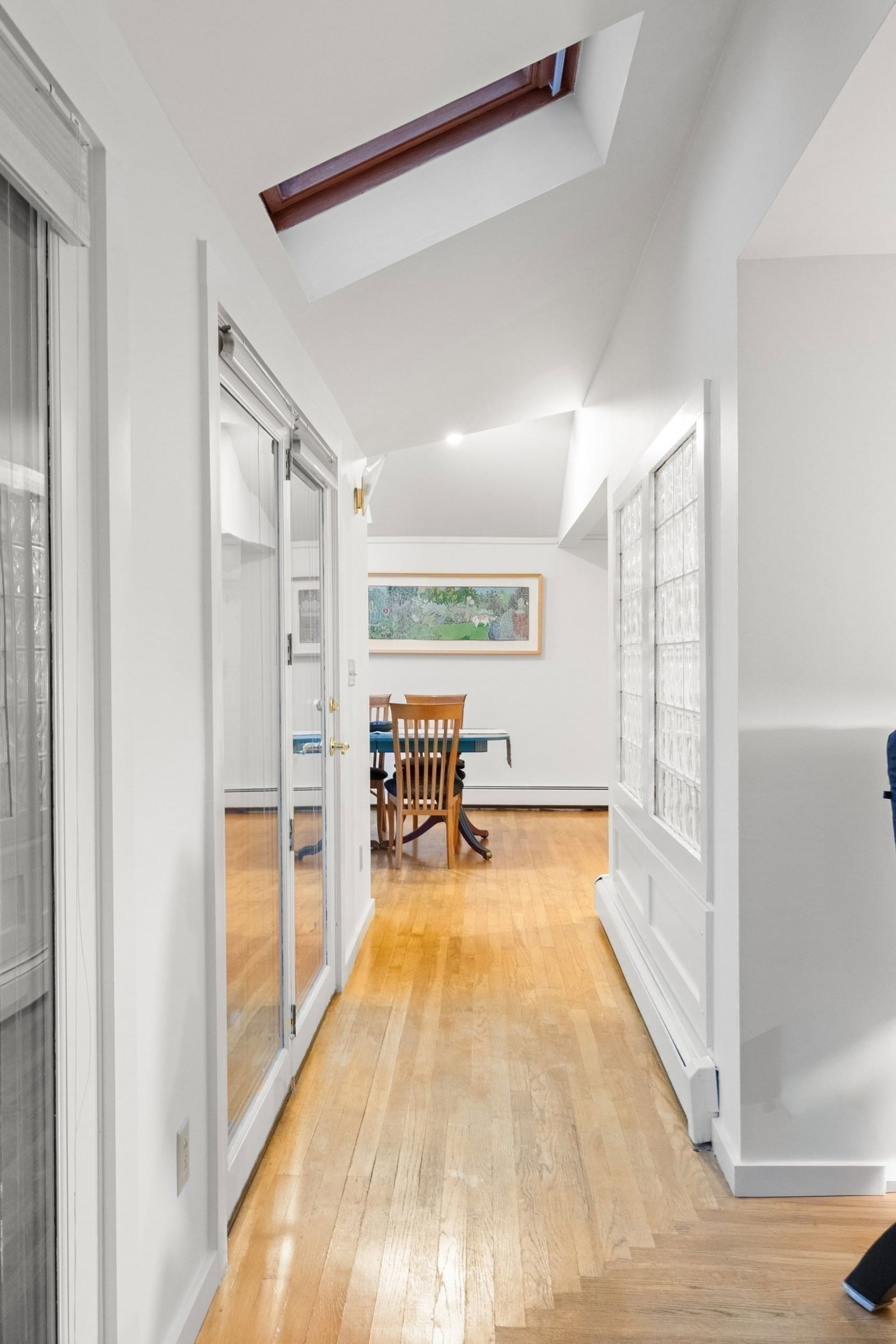 17 Sutton Ave Salem — Photo 16 of 42