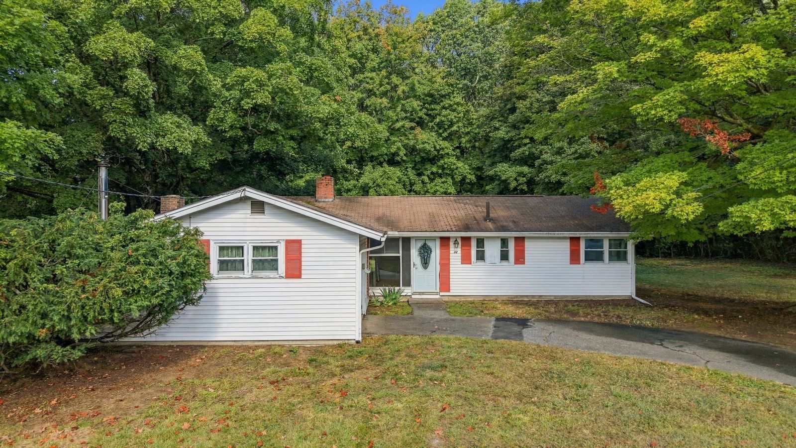 Property at 32 Curwen Rd, Peabody, MA 01960