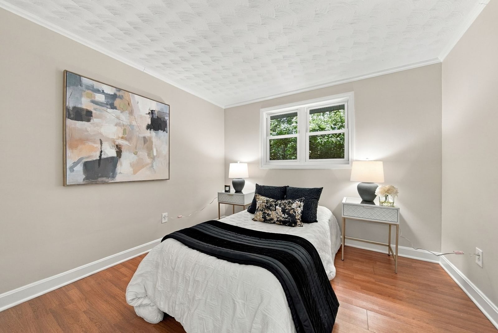 32 Curwen Rd Peabody — Photo 7 of 34