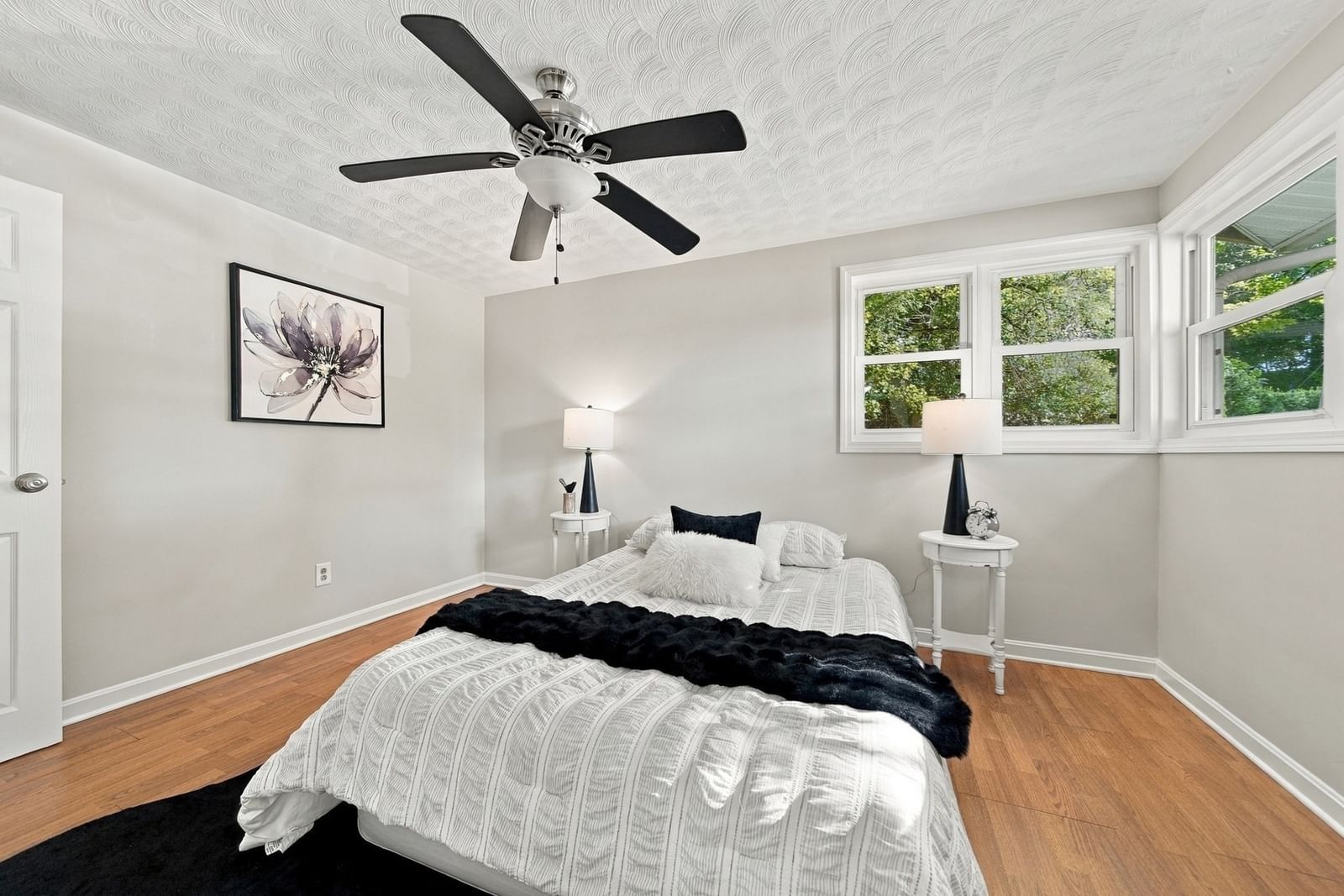 32 Curwen Rd Peabody — Photo 9 of 34