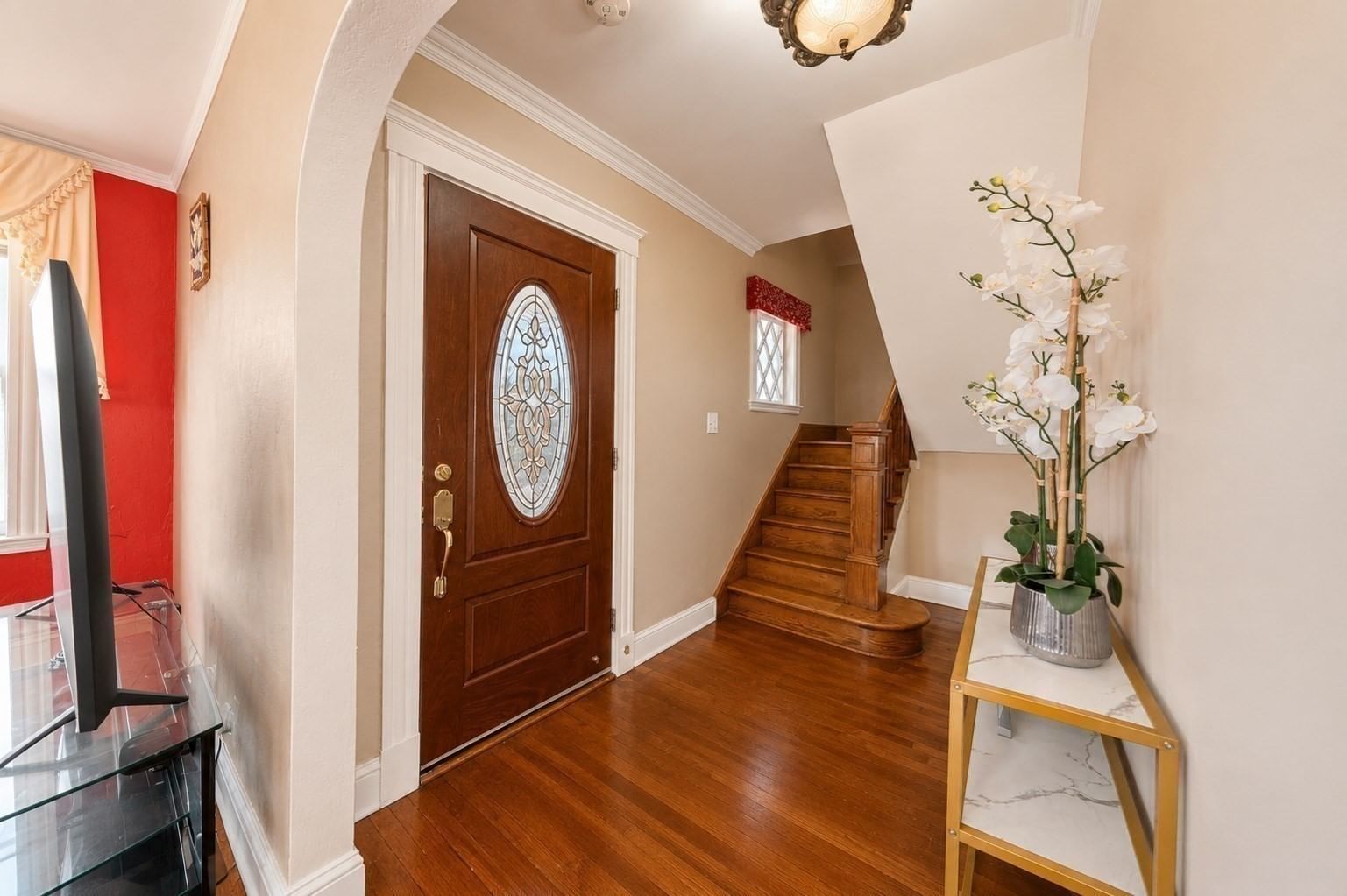 96 Stanton Ave Revere — Photo 3 of 41