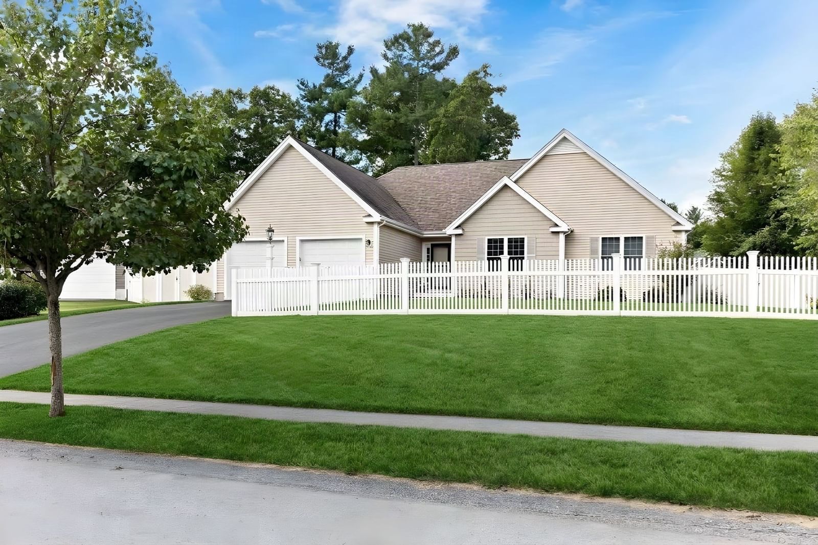 12 Waterford Circle Dighton — Photo 2 of 42