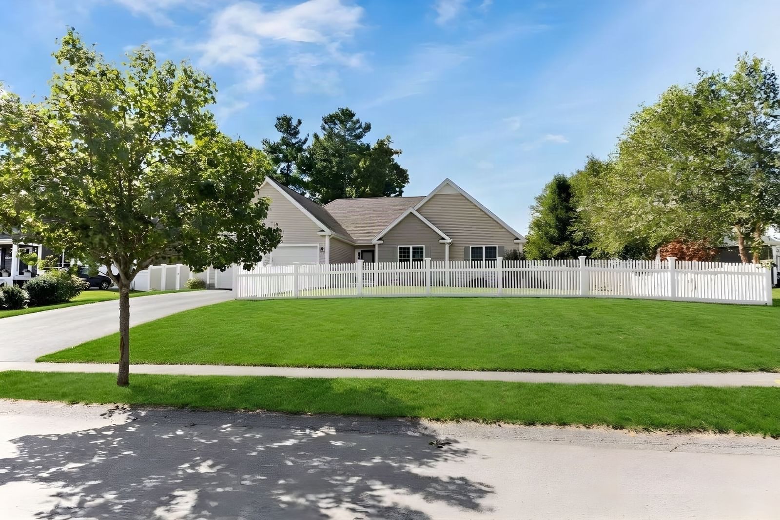 12 Waterford Circle Dighton — Photo 3 of 42