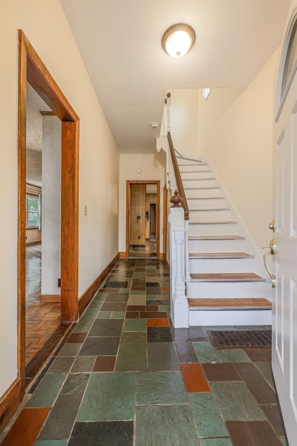 16 North Ave Winthrop — Photo 4 of 36