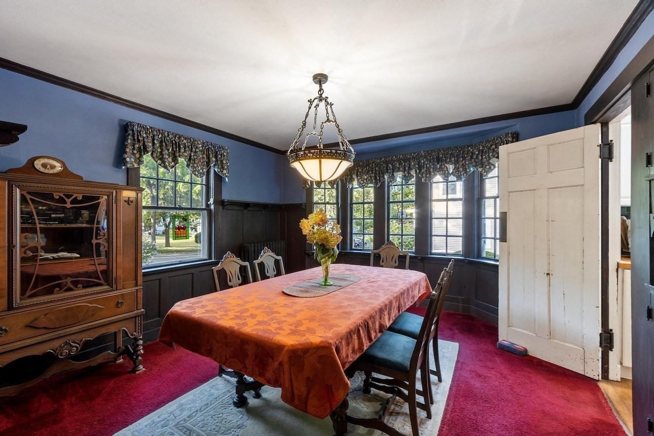 124 Prescott St Reading — Photo 9 of 42