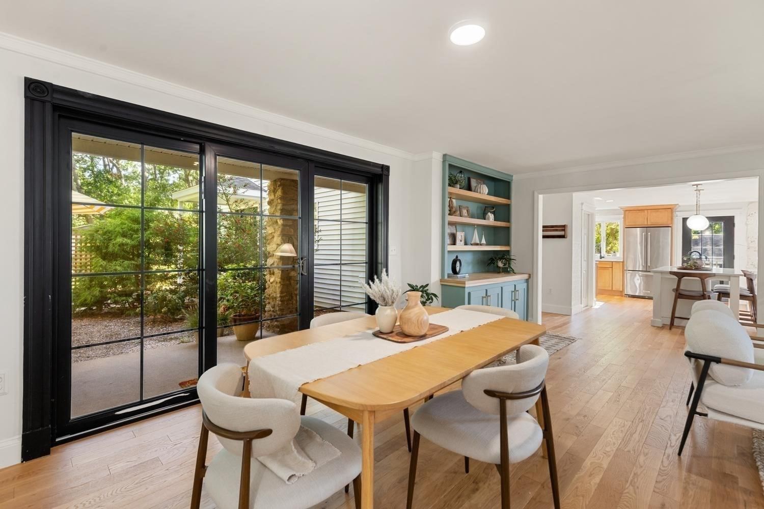 78 Forest St #78 Wakefield — Photo 3 of 41