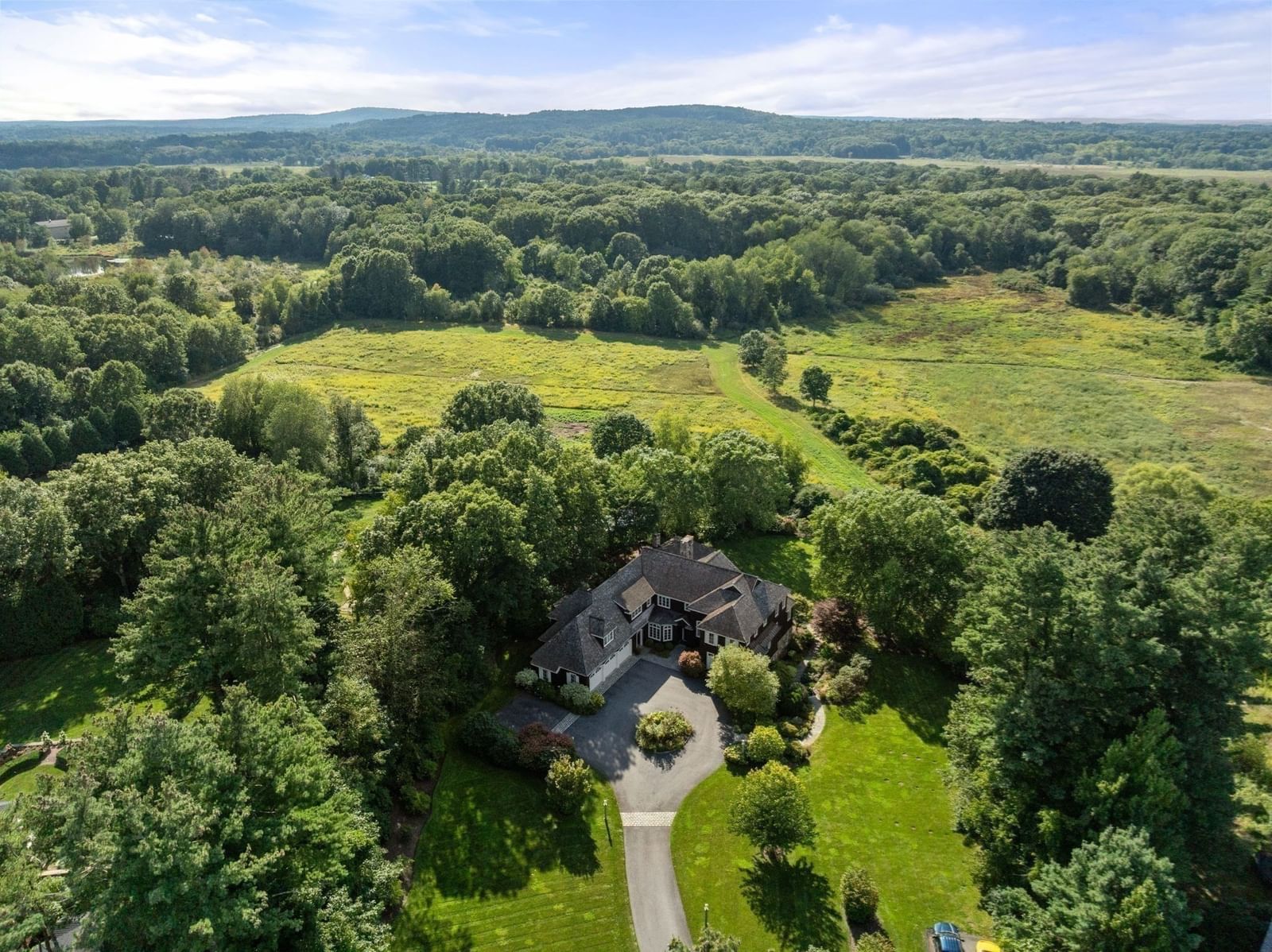 4 Ellen Mary Way Wayland — Photo 4 of 42
