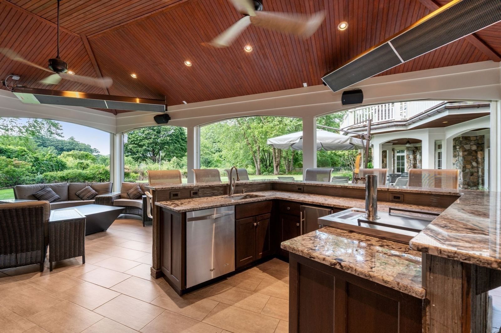 4 Ellen Mary Way Wayland — Photo 7 of 42