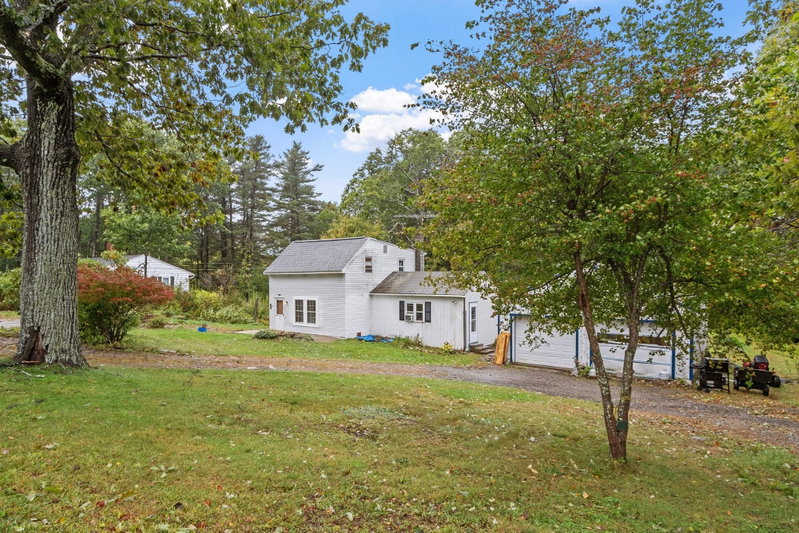 393 South Rd