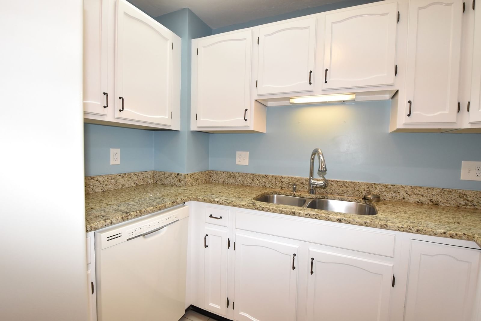 59 Nottingham Rd #59 Grafton — Photo 10 of 24