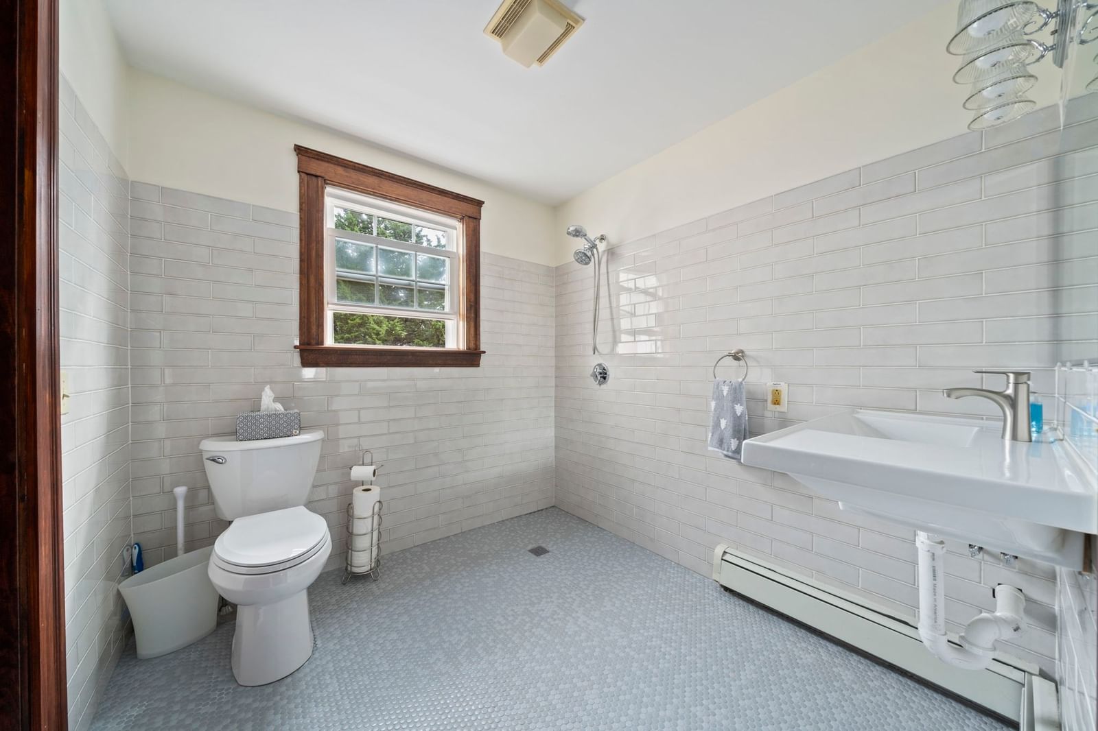 258 Holbrook Quincy — Photo 16 of 41