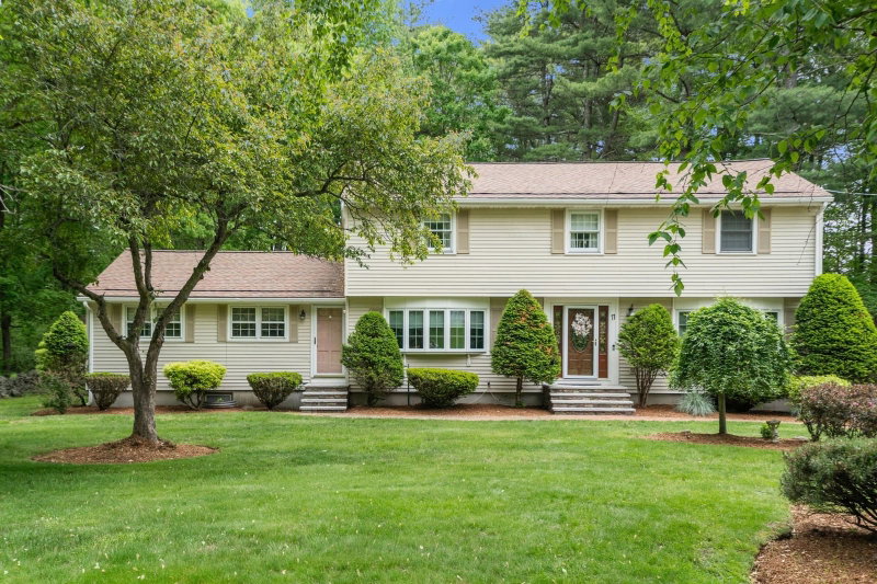 11 Summit Road