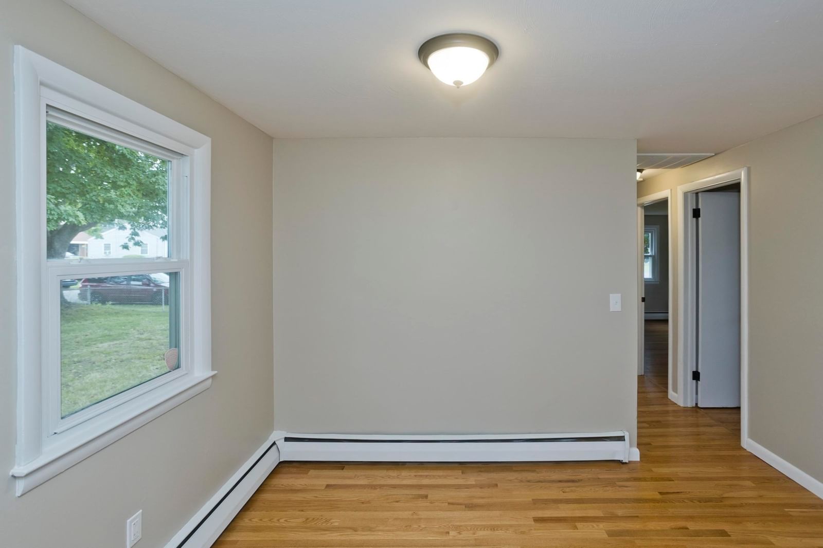 82 Gill St Chicopee — Photo 10 of 26