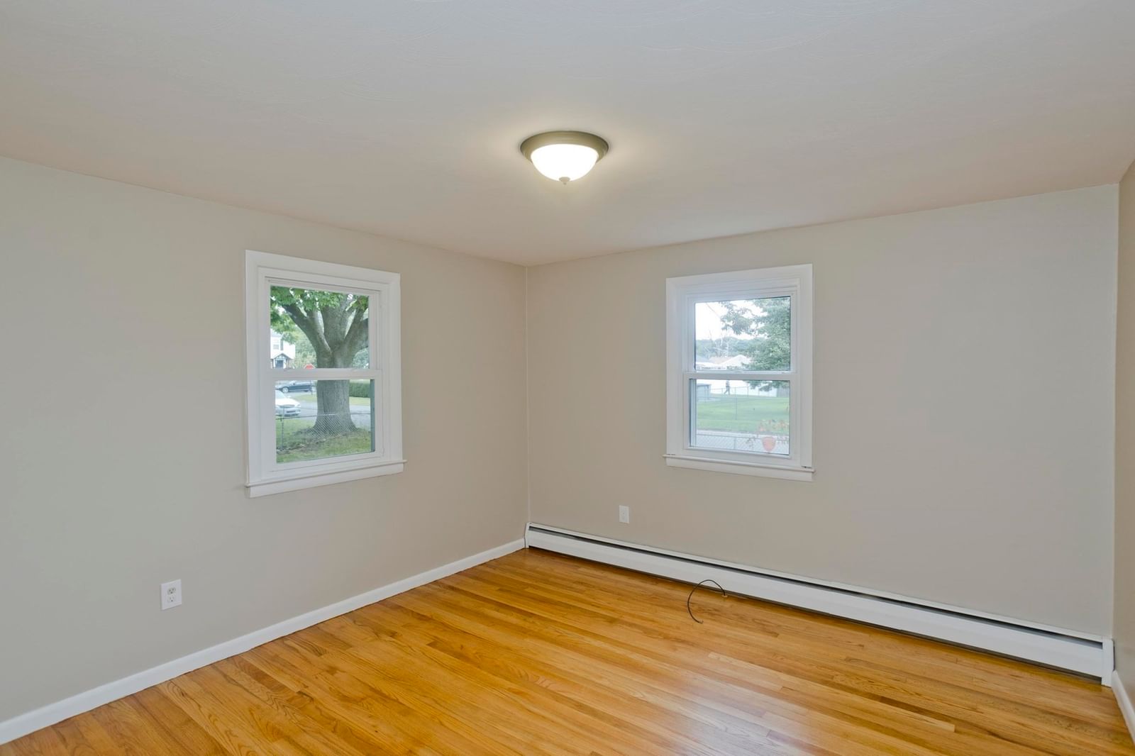 82 Gill St Chicopee — Photo 18 of 26
