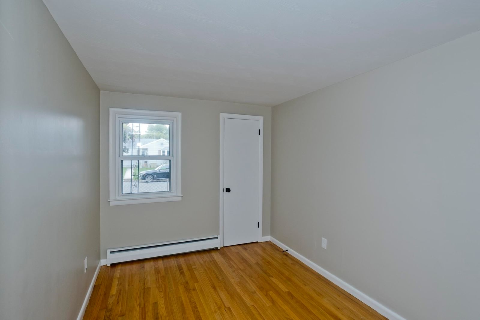 82 Gill St Chicopee — Photo 19 of 26