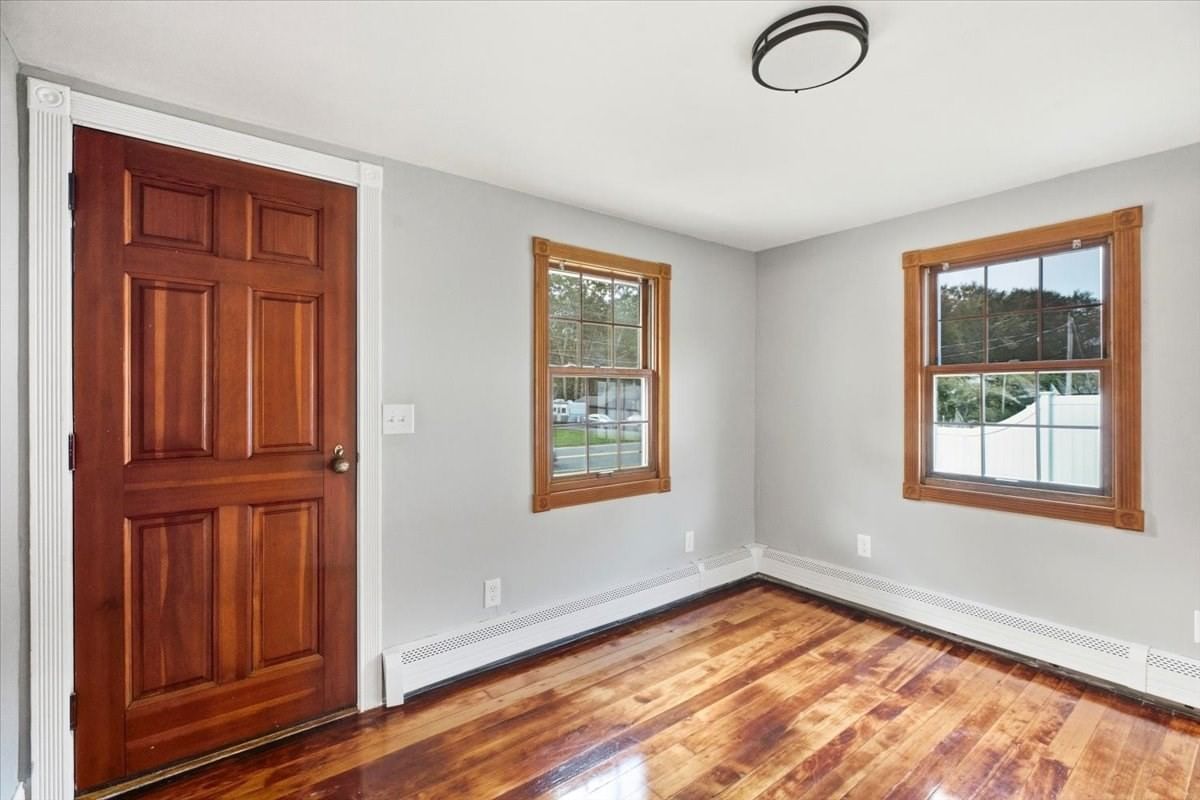 141 New Ludlow Rd Granby — Photo 9 of 23