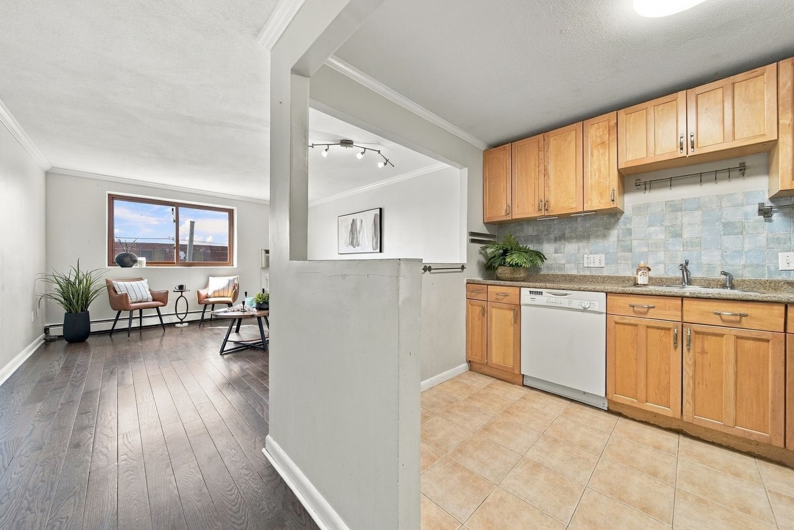 900 Governors Dr #37 Winthrop — Photo 11 of 27