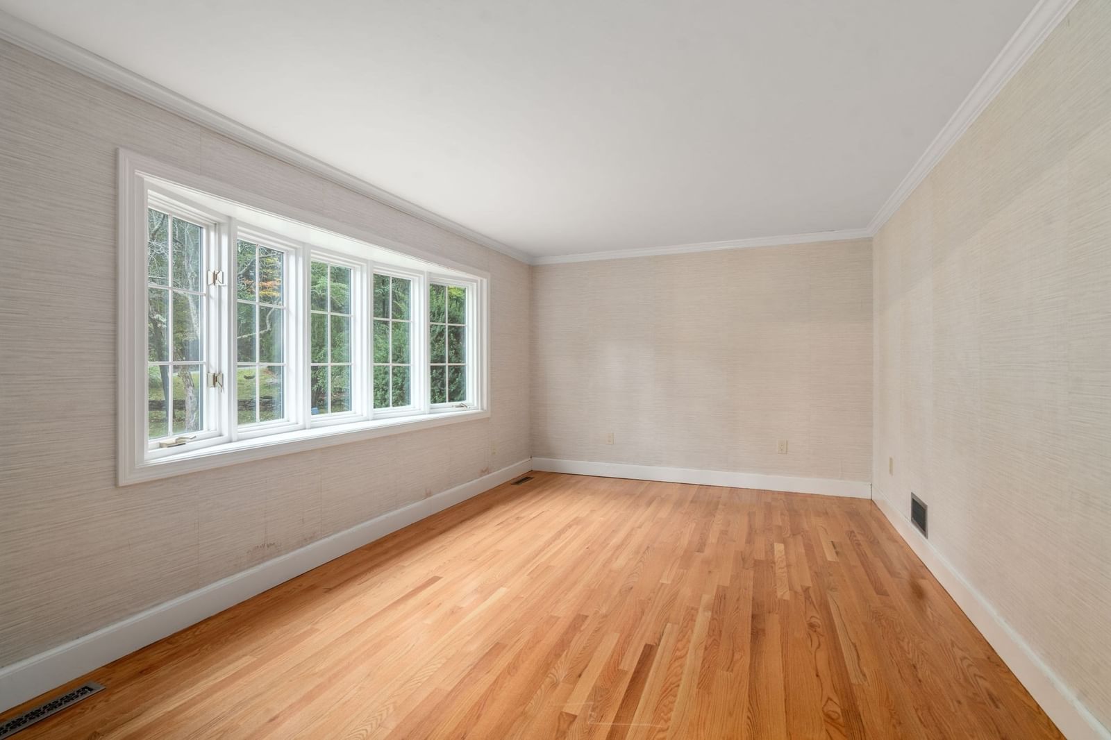 11 Summit Road Southborough — Photo 13 of 41
